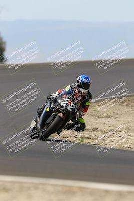 media/Jun-07-2025-TrackDaz (Sat) [[4413525952]]/A Group/12pm (Turn 2)/